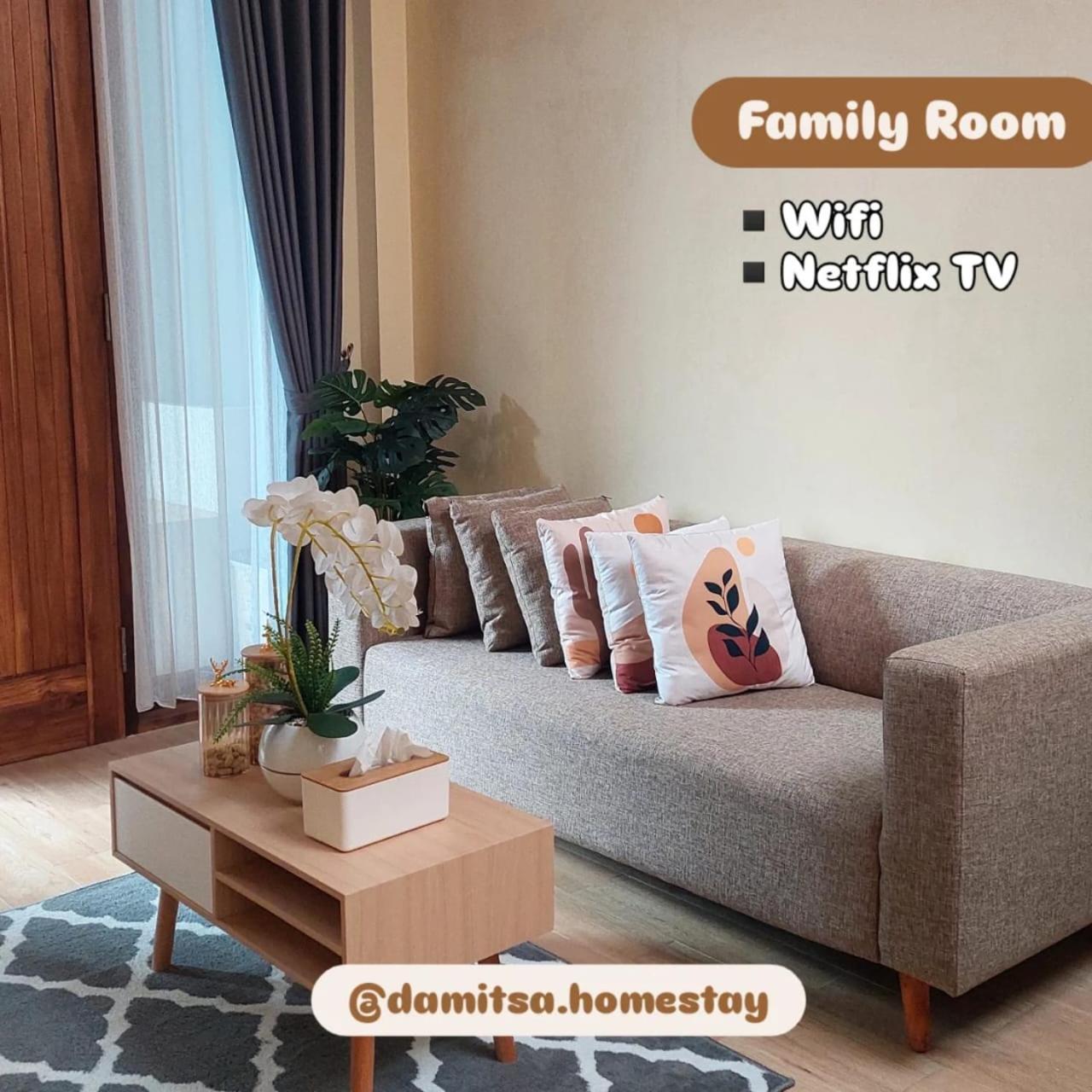 Damitsa Homestay Syariah Вонособо Екстериор снимка