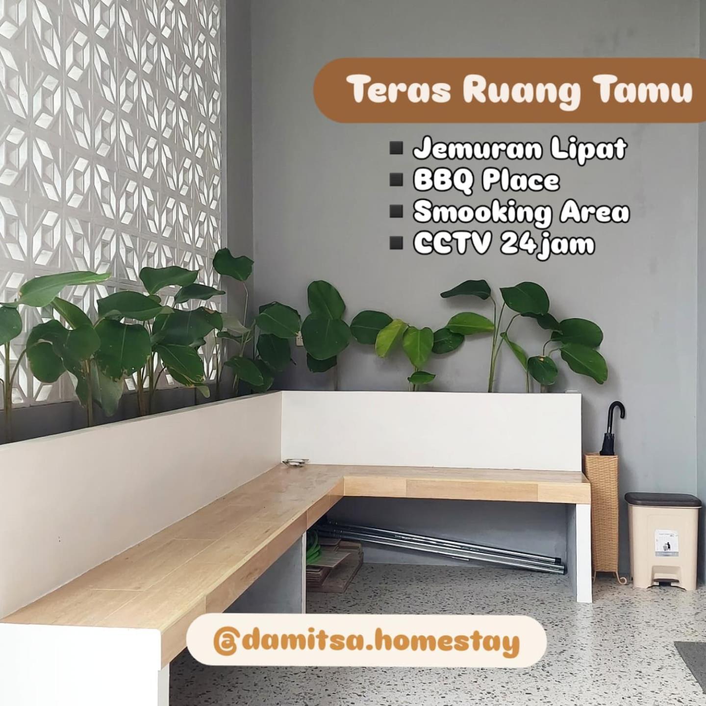 Damitsa Homestay Syariah Вонособо Екстериор снимка