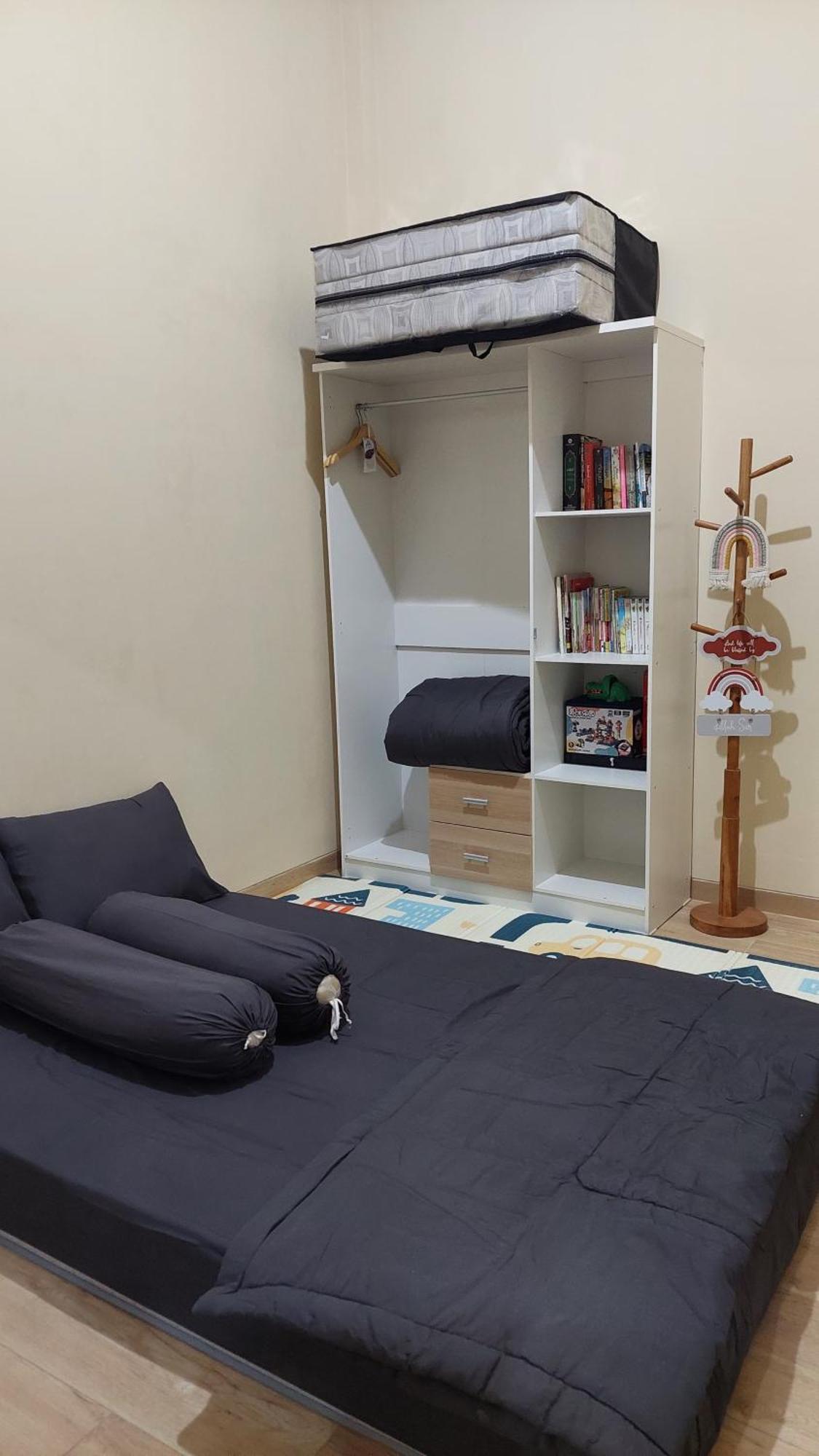 Damitsa Homestay Syariah Вонособо Екстериор снимка